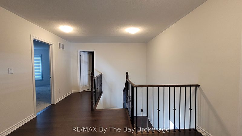 Wasaga Beach House for rent - 4 Bedrooms — photo 18