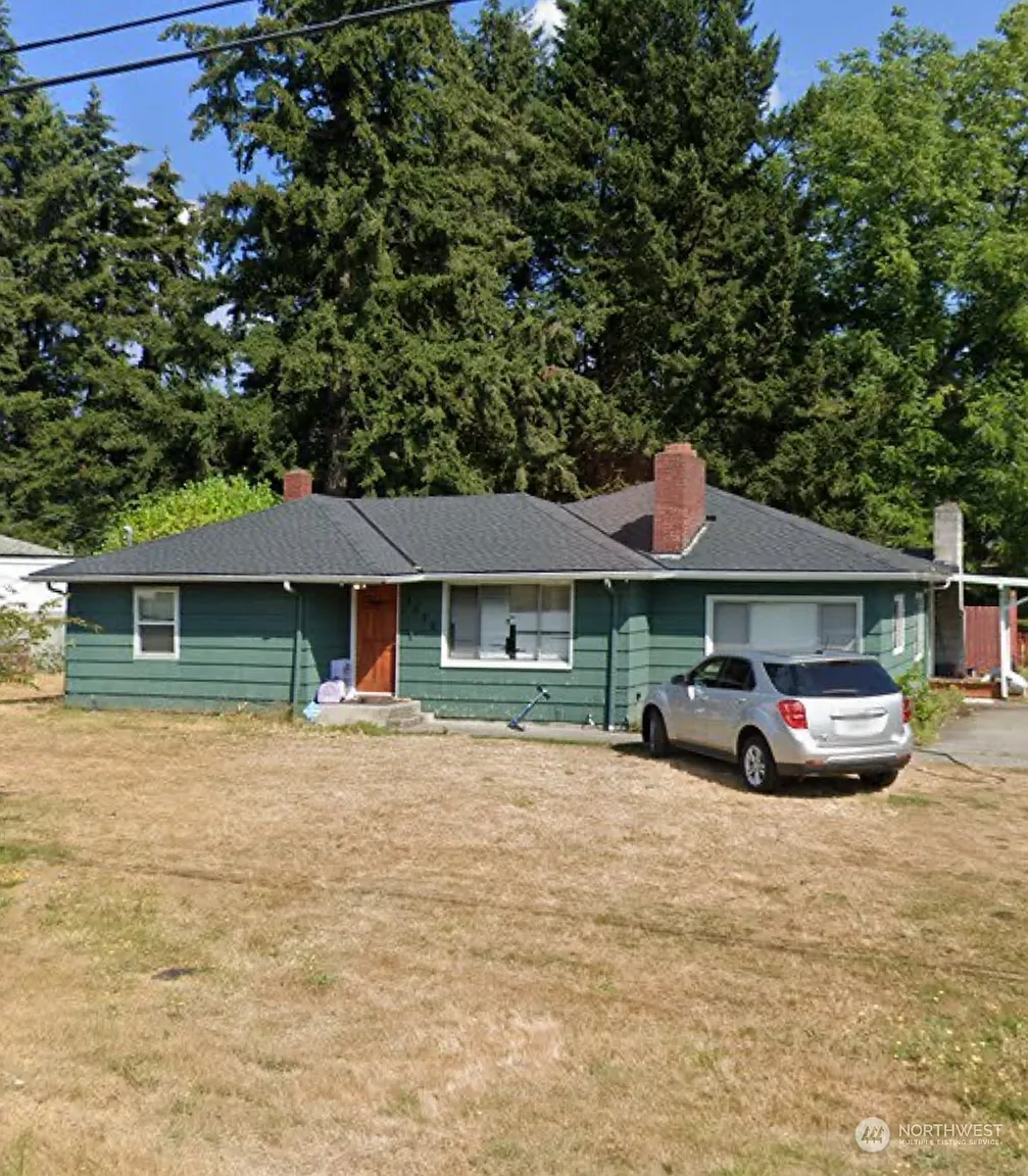 3428 S 175th Street photo 1
