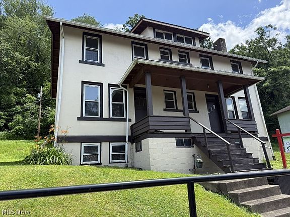 3rd image of 468 Hill St