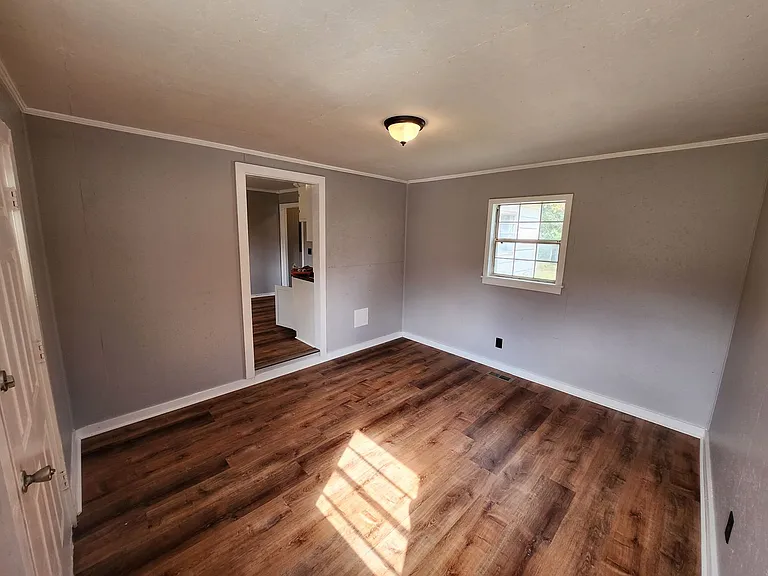 803 Woodard St — Photo 14