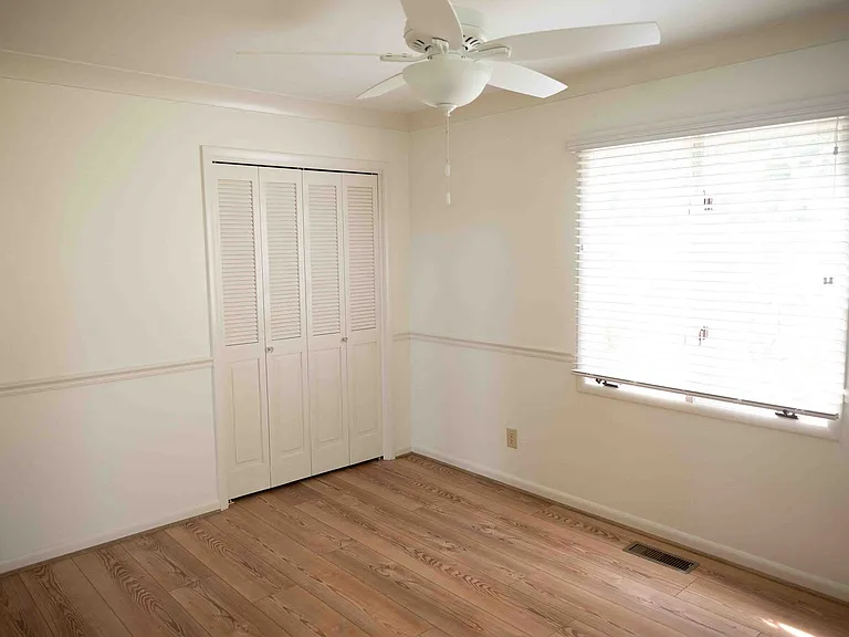 418 Riverton Dr — Photo 8
