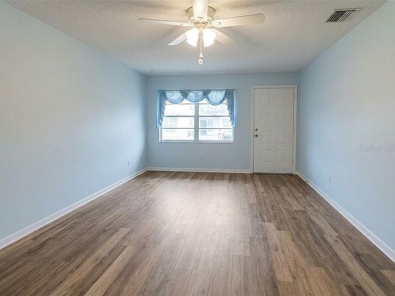 2nd image of 26 W RAYMOND STREET