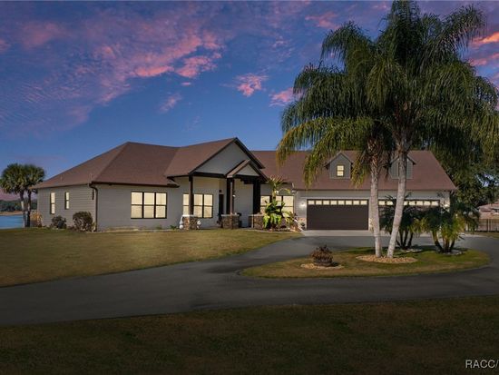 9295 E Peachtree Ln, Inverness, FL 34450