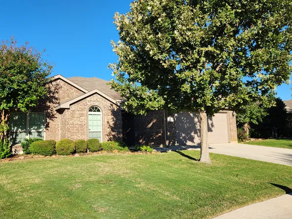3705 Fallmeadow St, Denton, TX 76207