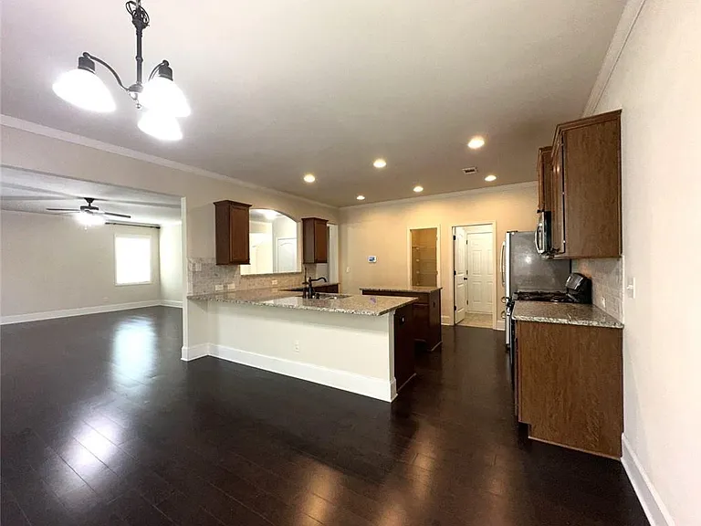 1365 Delo Ln — Photo 14