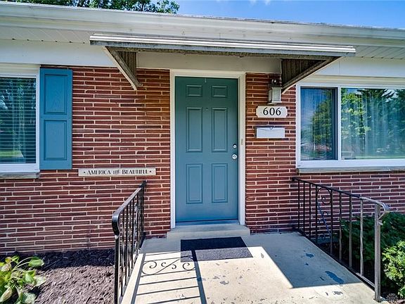 4th image of 606 Lamont Dr
