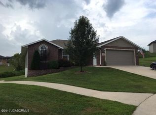 4035 Newcastle Ct, Jefferson City, MO 65109