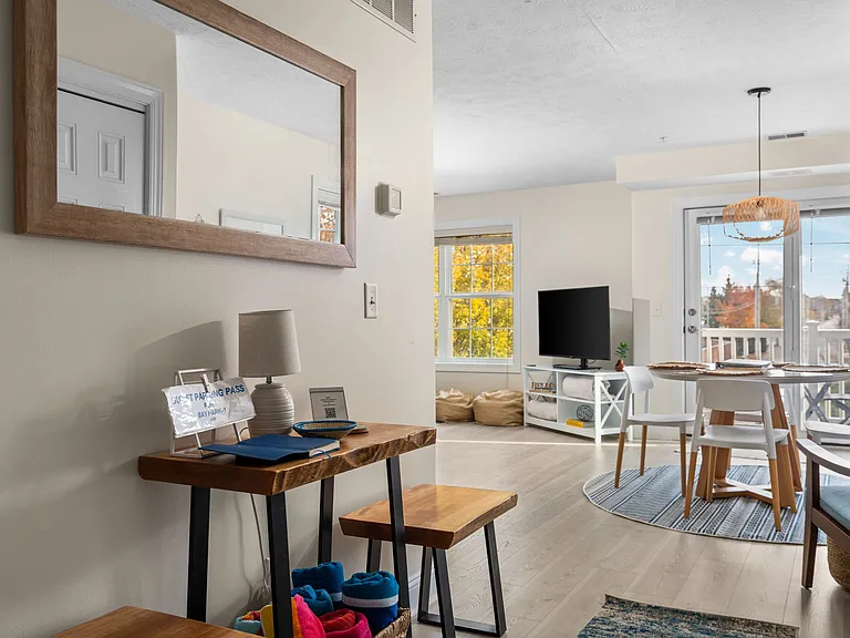 100 Hope St #210 — Photo 25