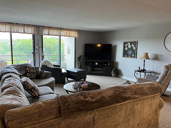 4th image of 625 19th St NW APT 802
