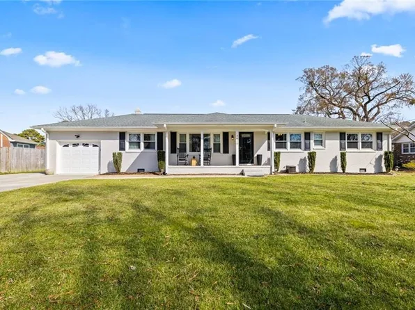4620 Bromfield Ave, Virginia Beach, VA 23455