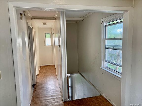 4th image of 142-03 174th St