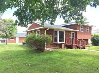 2325 16th Ave E, North Saint Paul, MN 55109