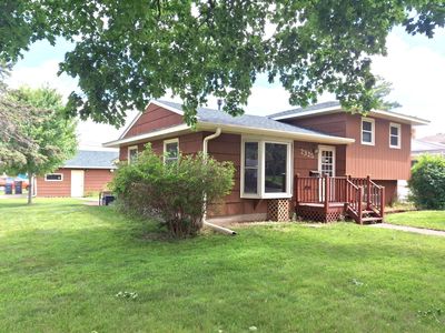 2325 16th Ave E, North Saint Paul, MN, 55109