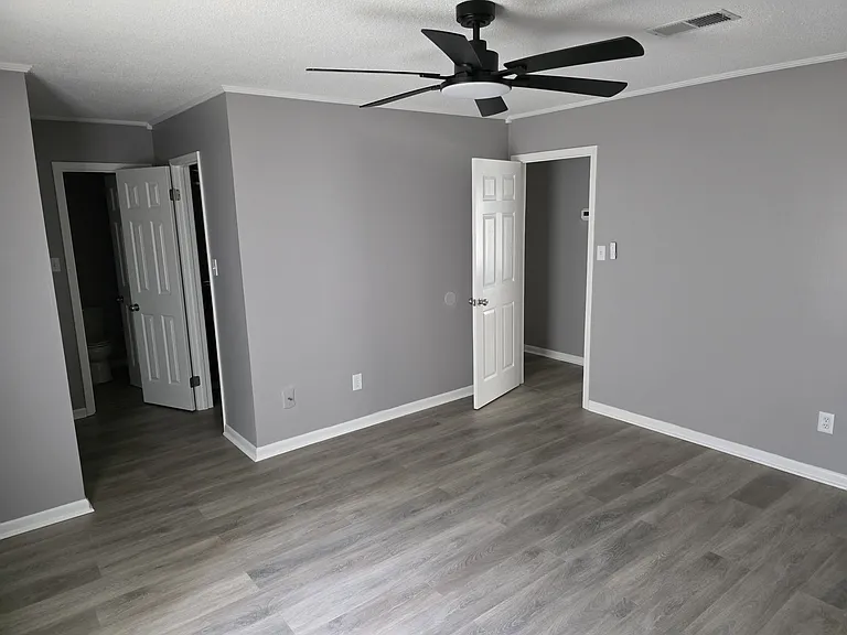 112 Foxwood Cir — Photo 9