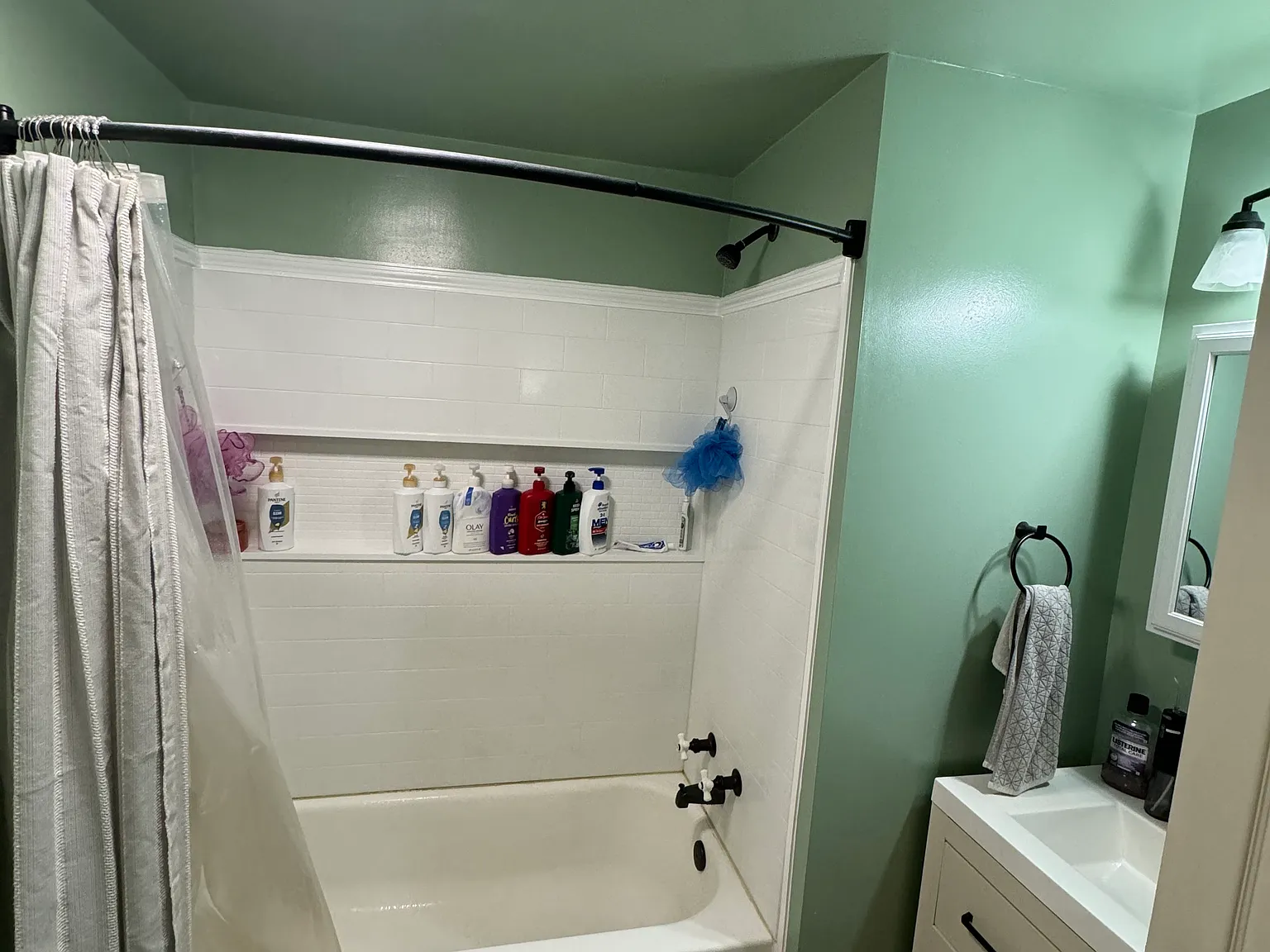 2 bed, 1056 sqft, $1,700 — Photo 4