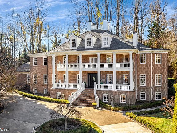 3rd image of 1106 Mill Rdg