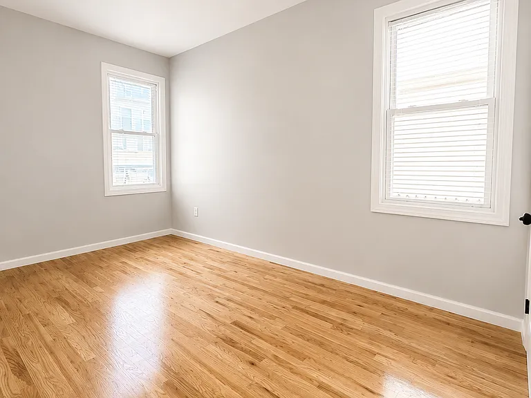 29 Baldwin Ave #2B — Photo 5