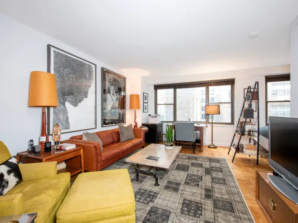 35 East 38th Street image 1 of 3