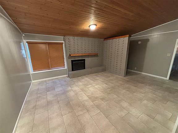 2nd image of 1241 Evergreen Dr #1241