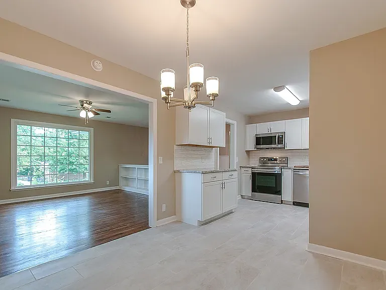 7949 Stallion Dr — Photo 7