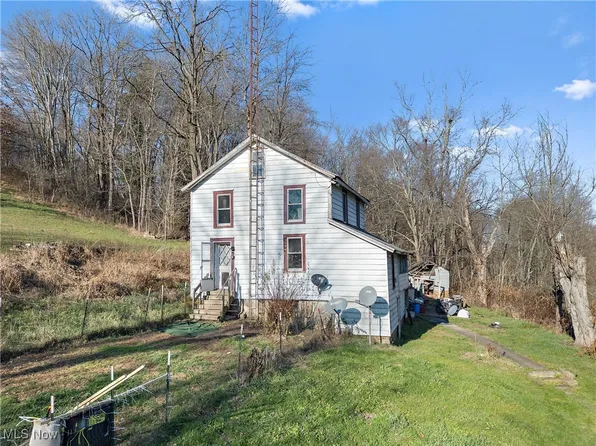 3060 Bark Rd, Magnolia, OH 44643