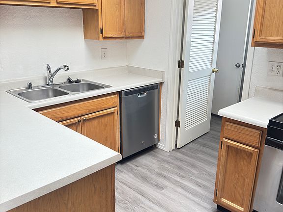 5th image of 5020 Cedar Sands Ln #El