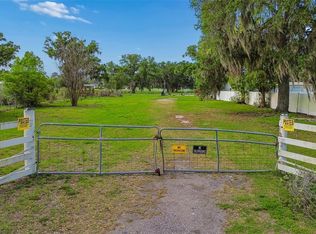 3005 W Sam Allen Rd, Plant City, FL 33565