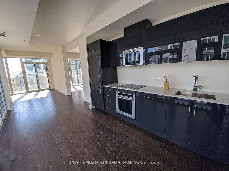 330 Richmond St W #2315 — Photo 9
