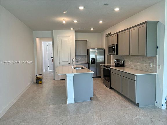 4th image of 6121 Rancho Ln