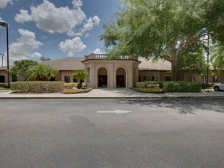 5811 Princess Caroline Pl — Photo 24