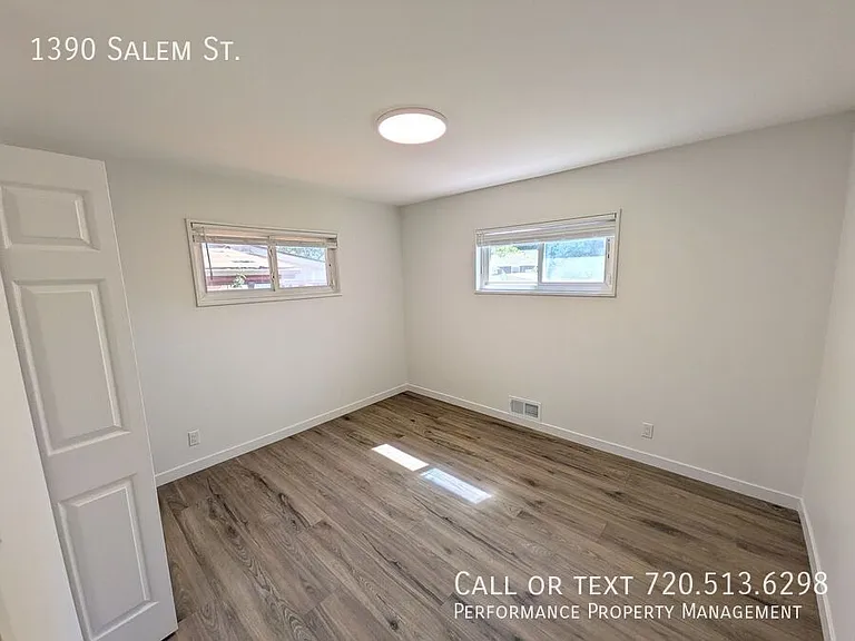 1390 Salem St — Photo 9