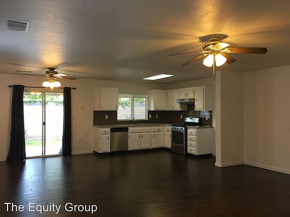 4th image of 2130 N Shady Ct