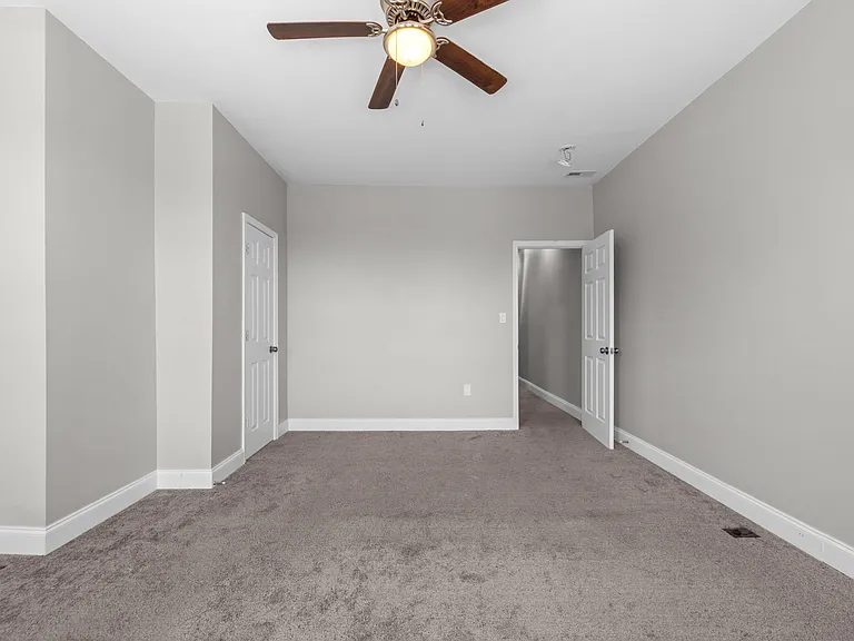 514 Oakland Ave — Photo 18