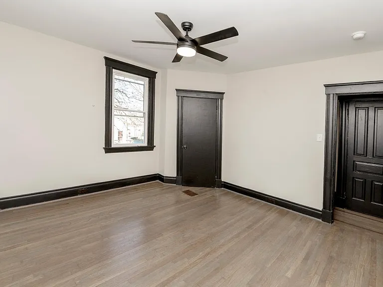 3059 Cleinview Ave — Photo 26