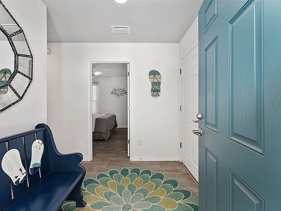 5th image of 947 Couture St