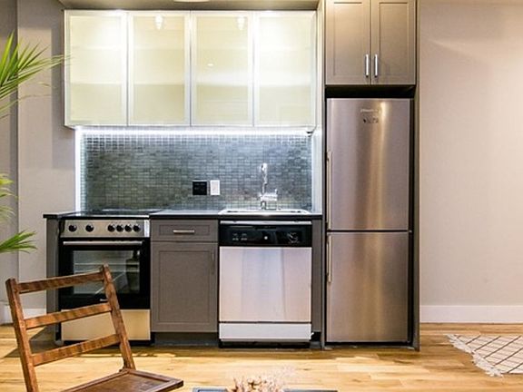2nd image of 185 Leonard St #2L