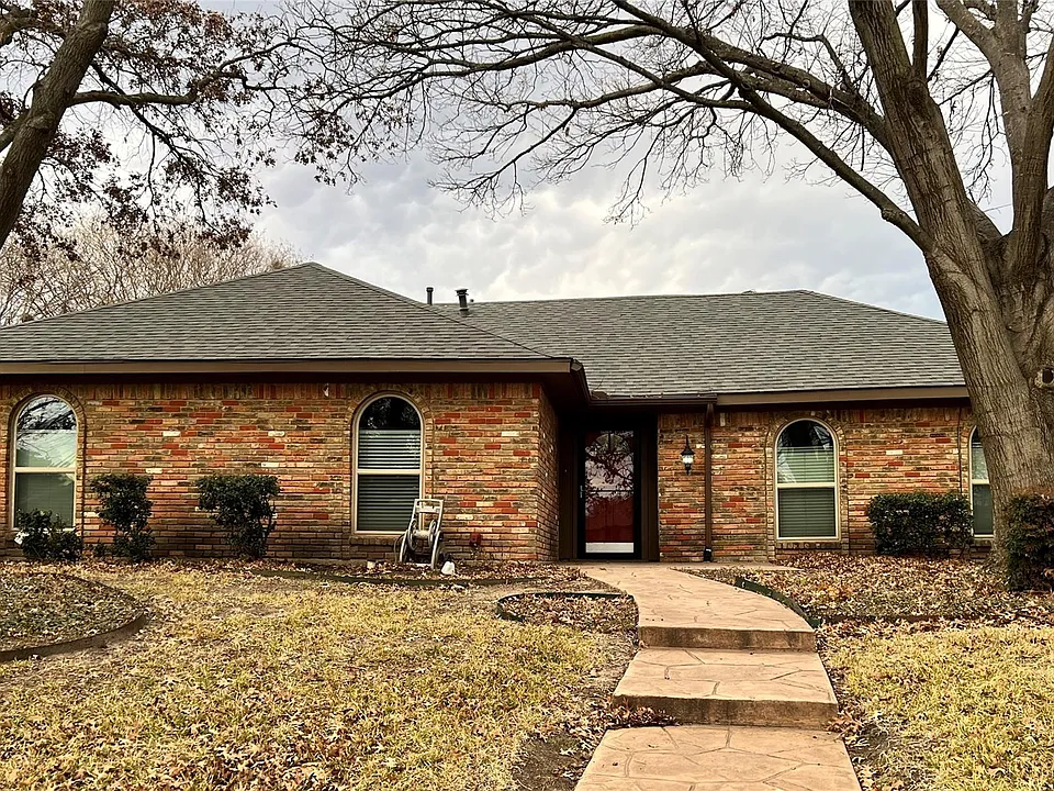 2501 Landershire Ln