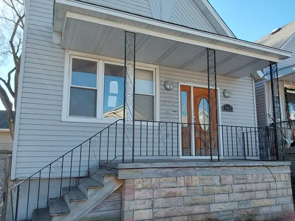1442 John St, Whiting, IN 46394