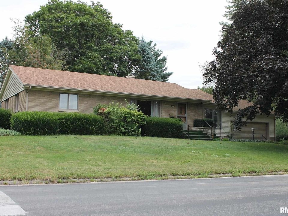 1st image of 301 S West St
