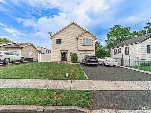 5th image of 207 Delmore Ave