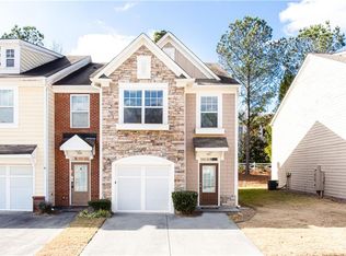 2071 Lakeshore Overlook Dr NW, Acworth, GA 30152
