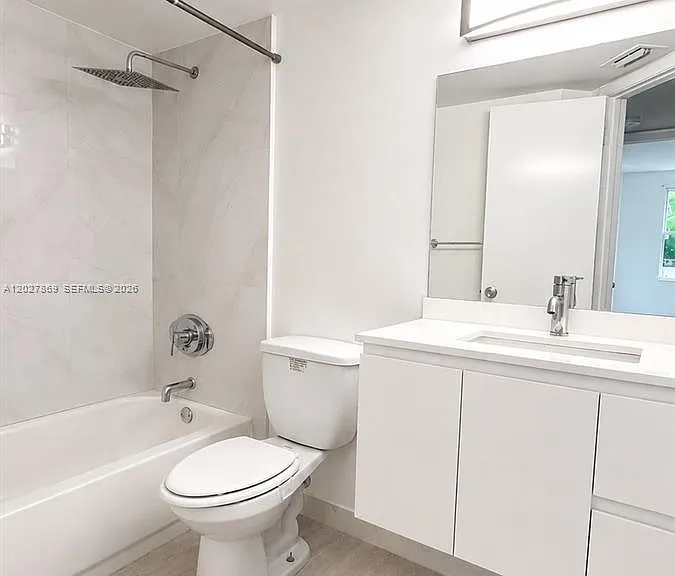 8761 Wiles Rd #206 — Photo 8