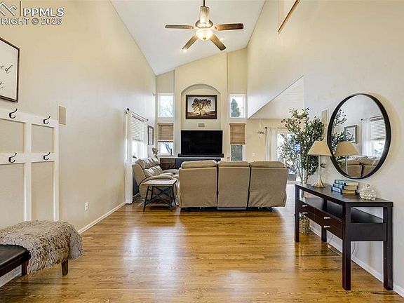 5th image of 2087 Hibbard Ln