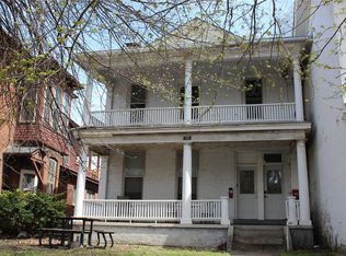 212 S 6th St, Hannibal, MO 63401