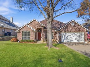 921 Ascension Dr, Hurst, TX 76053