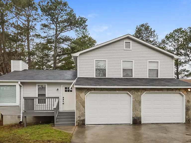 2093 Phillips Rd — Photo 1