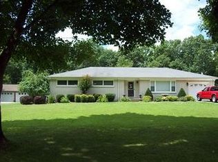 309 Hood Lakes Rd, Lawrenceburg, TN 38464