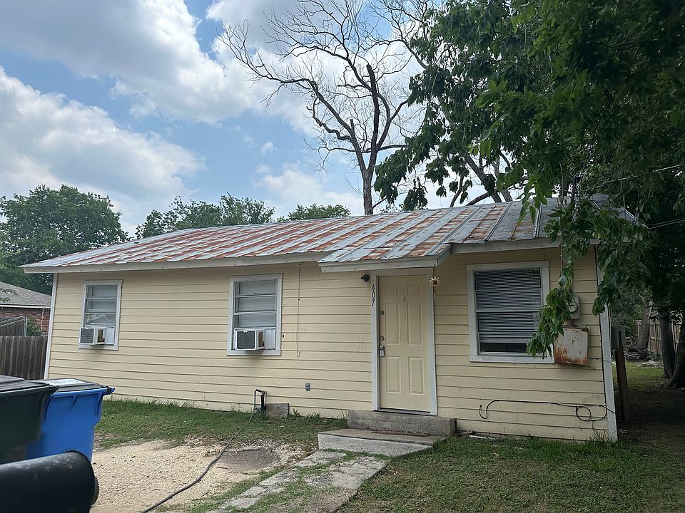 1st image of 407 Vera Cruz St