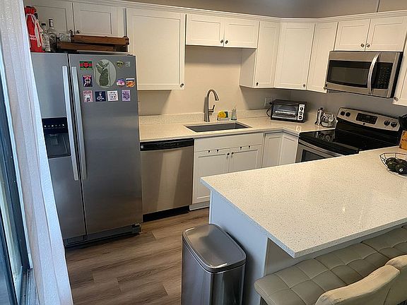 4th image of 5240 Cedarbend Dr APT 4