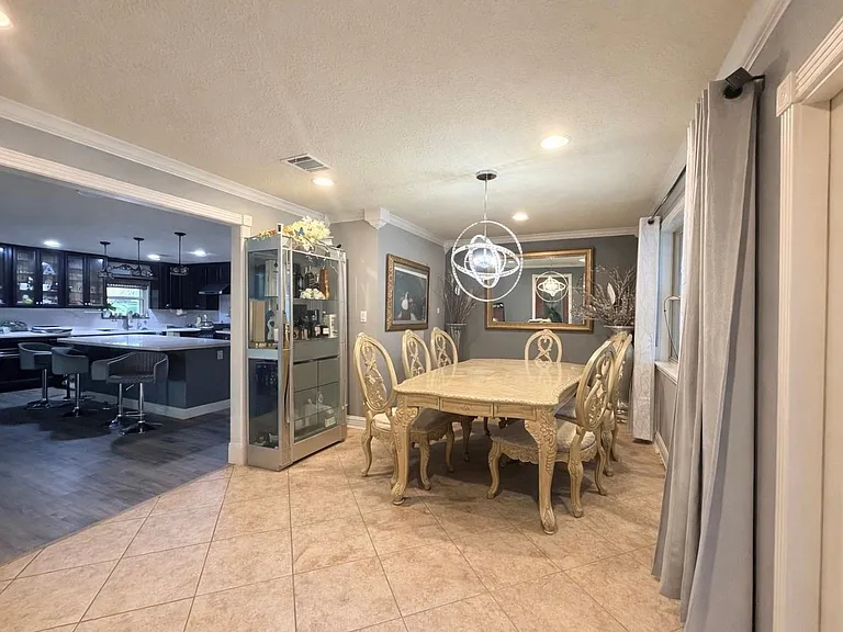 9770 Tappenbeck Dr — Photo 4